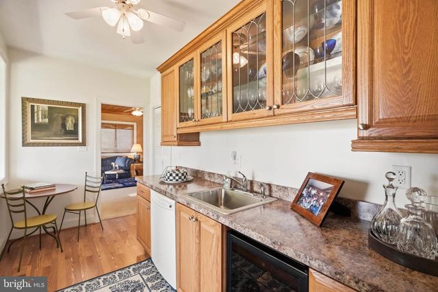 3689 1ST AVE, Edgewater, MD 21037