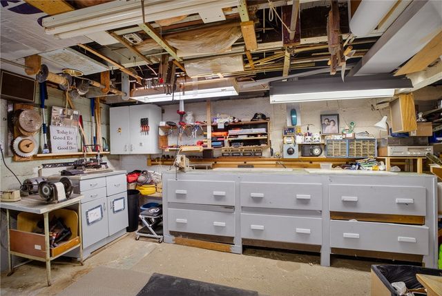 3445 Bethoven St, Polish Hill, PA 15219