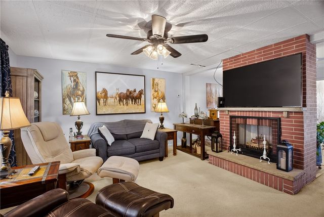 3445 Bethoven St, Polish Hill, PA 15219