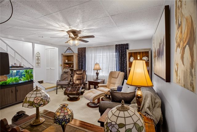 3445 Bethoven St, Polish Hill, PA 15219