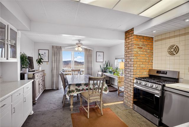 3445 Bethoven St, Polish Hill, PA 15219