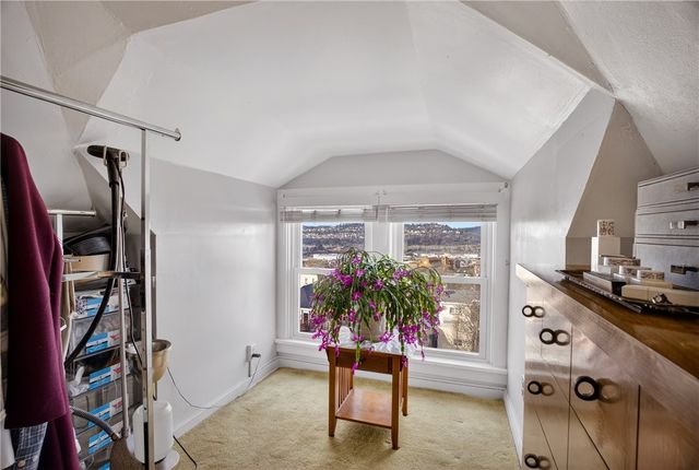 3445 Bethoven St, Polish Hill, PA 15219