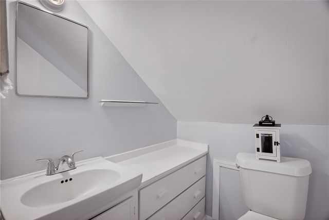 3445 Bethoven St, Polish Hill, PA 15219