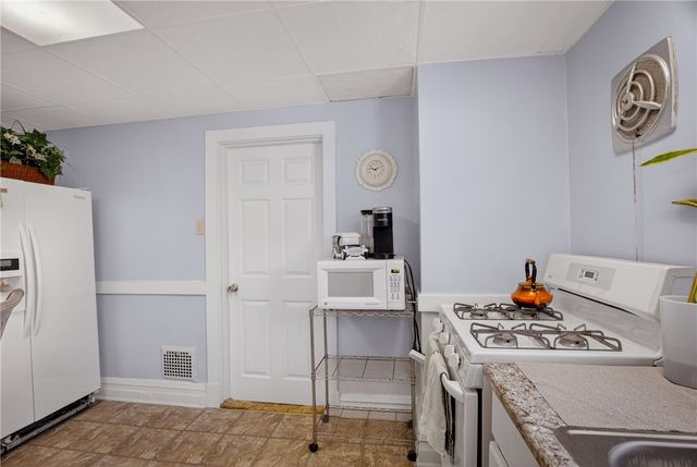 3445 Bethoven St, Polish Hill, PA 15219