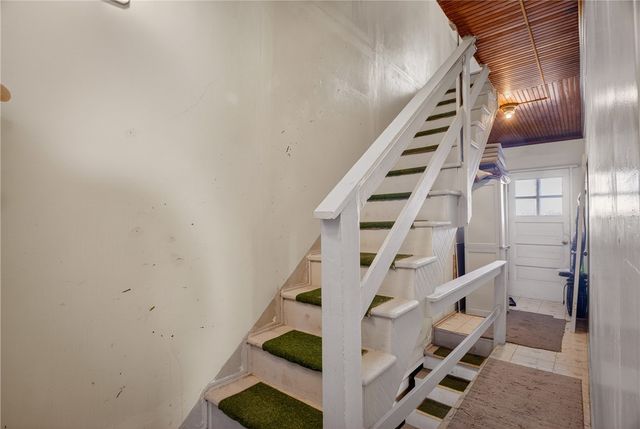 3445 Bethoven St, Polish Hill, PA 15219