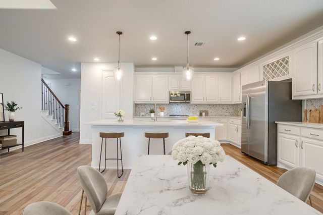 332 Parkview Drive, Aledo, TX 76008