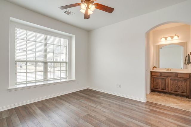 332 Parkview Drive, Aledo, TX 76008