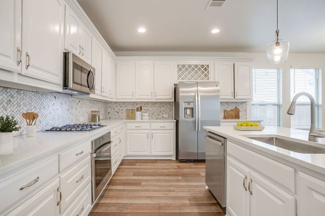 332 Parkview Drive, Aledo, TX 76008