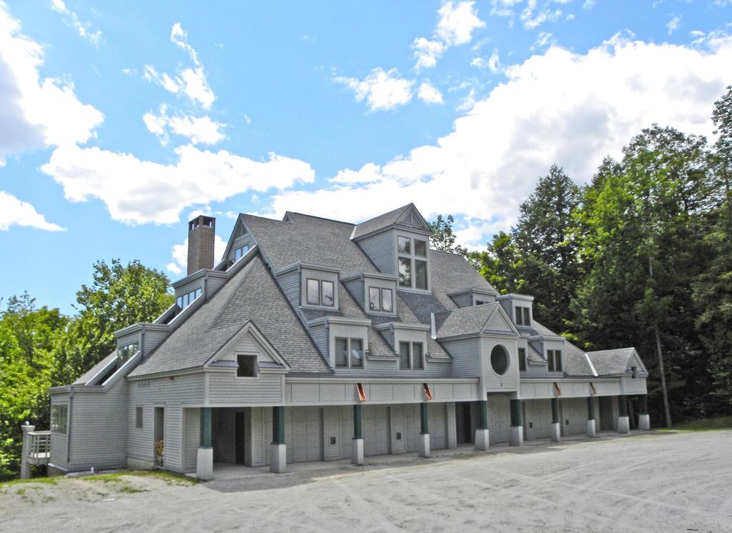 117 Ledgewood Road F3 w/F4 Garage, Ludlow, VT 05149