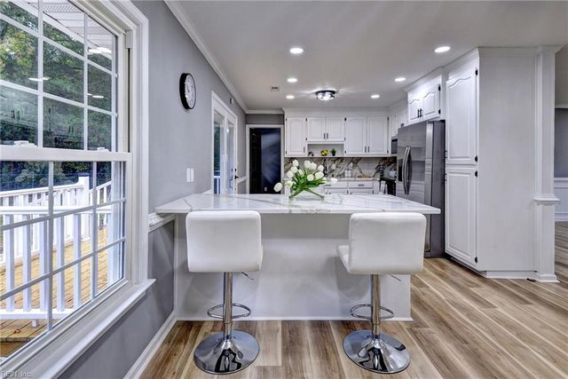 2505 Low Ground RD, Hayes, VA 23072