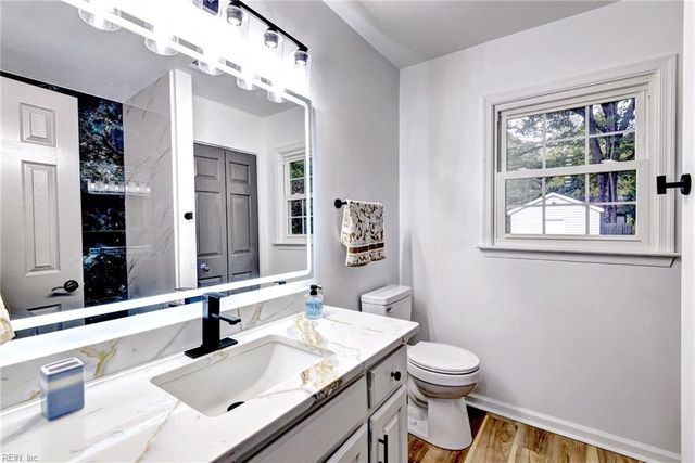 2505 Low Ground RD, Hayes, VA 23072