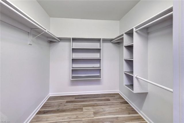 2505 Low Ground RD, Hayes, VA 23072