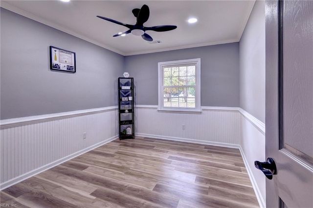 2505 Low Ground RD, Hayes, VA 23072