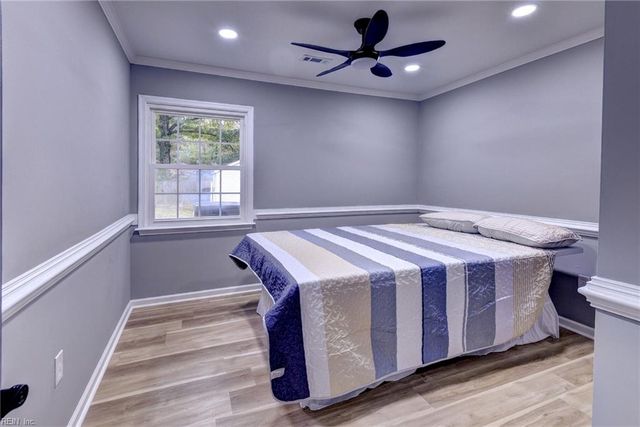 2505 Low Ground RD, Hayes, VA 23072