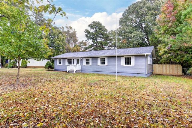 2505 Low Ground RD, Hayes, VA 23072