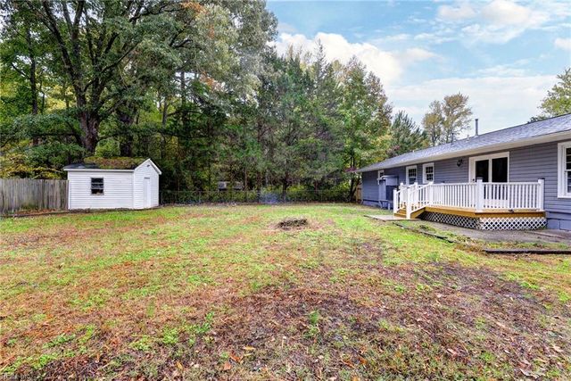 2505 Low Ground RD, Hayes, VA 23072