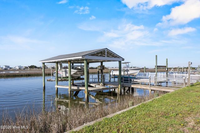 103 E Island Drive, Oak Island, NC 28465