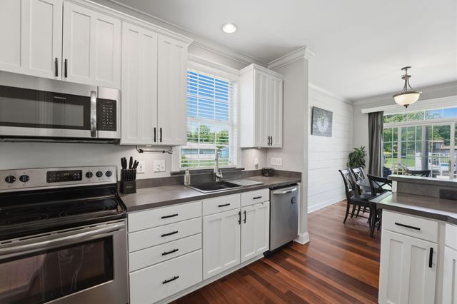 58 Belz Warner Boulevard, Reynoldsburg, OH 43068