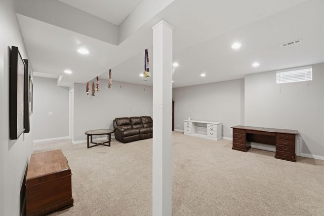 58 Belz Warner Boulevard, Reynoldsburg, OH 43068