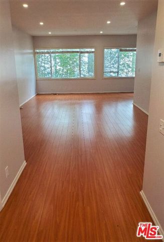 435 N PALM Drive 202, Beverly Hills, CA 90210