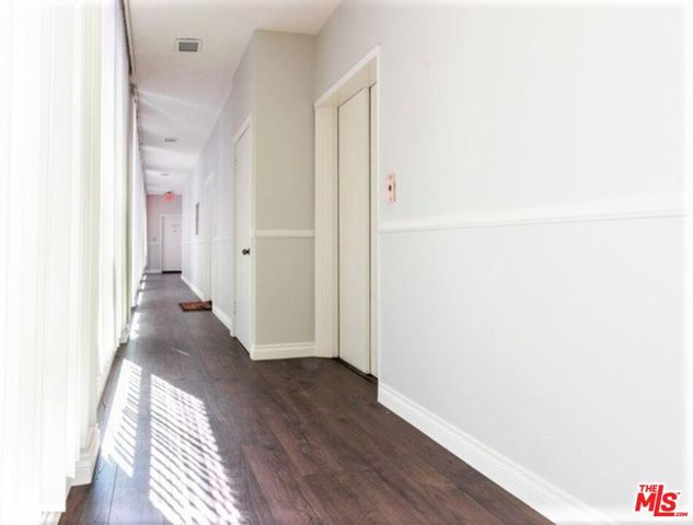 435 N PALM Drive 202, Beverly Hills, CA 90210