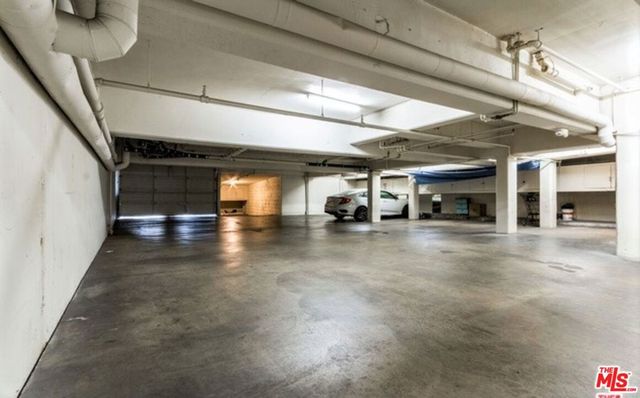 435 N PALM Drive 202, Beverly Hills, CA 90210