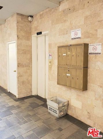 435 N PALM Drive 202, Beverly Hills, CA 90210