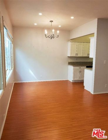 435 N PALM Drive 202, Beverly Hills, CA 90210