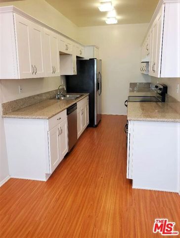 435 N PALM Drive 202, Beverly Hills, CA 90210