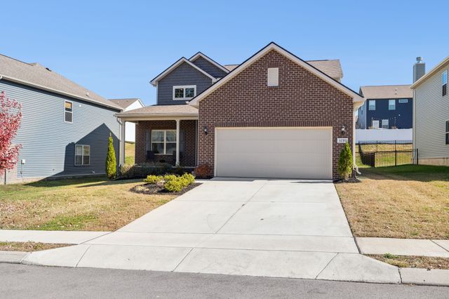 3280 Holiday Ln, Columbia, TN 38401