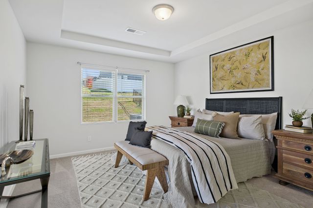 3280 Holiday Ln, Columbia, TN 38401