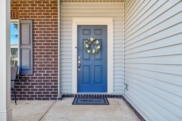 3280 Holiday Ln, Columbia, TN 38401