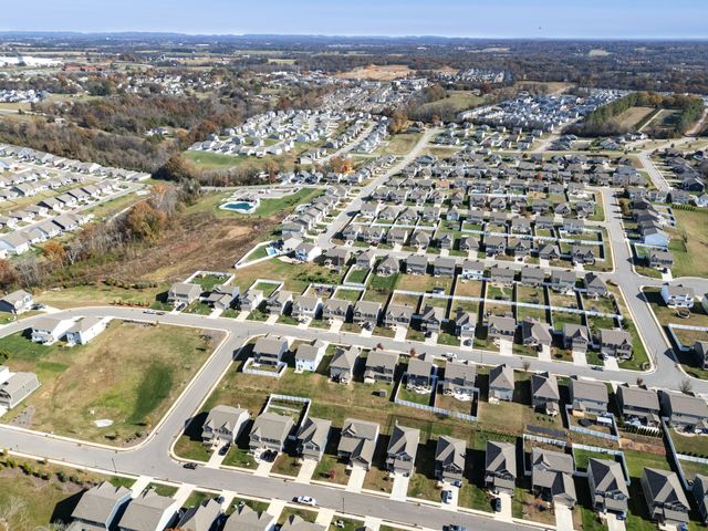 3280 Holiday Ln, Columbia, TN 38401