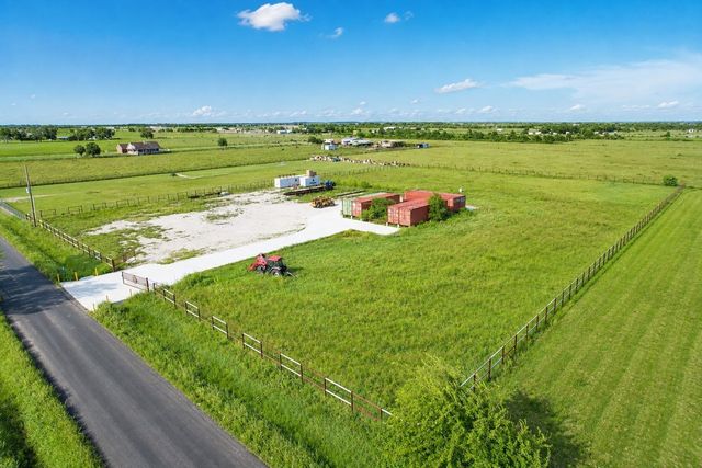 1851 County Road 610, Dayton, TX 77535