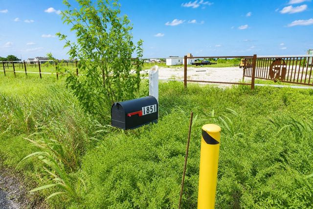 1851 County Road 610, Dayton, TX 77535