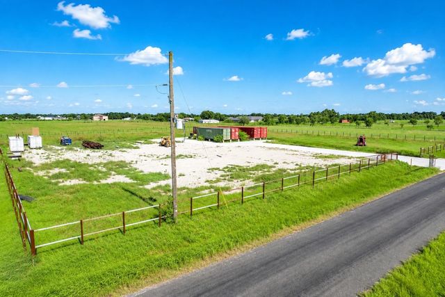 1851 County Road 610, Dayton, TX 77535