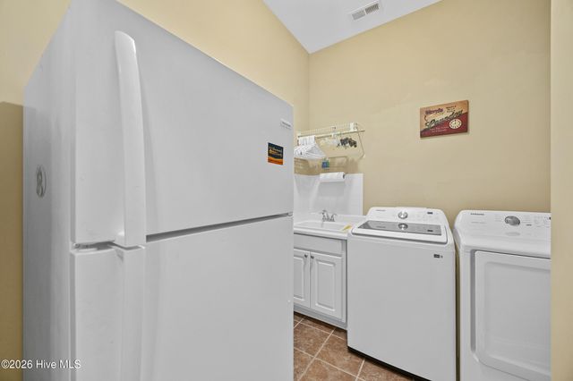 1001 Lismore Way, Leland, NC 28451