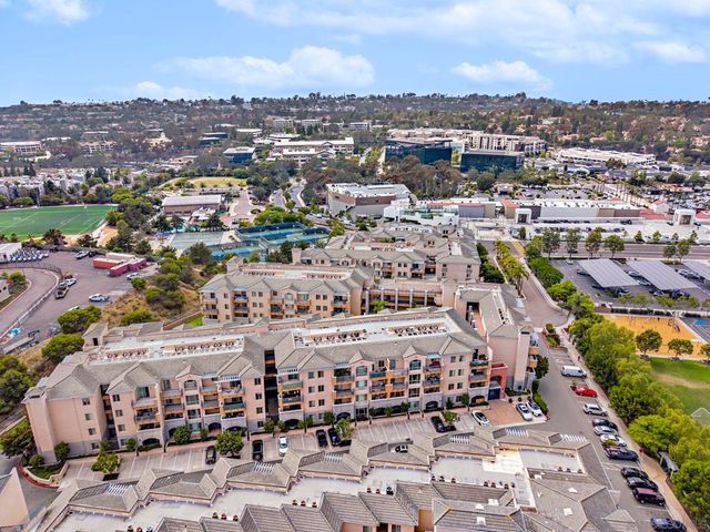 3877 Pell Pl 312, San Diego, CA 92130