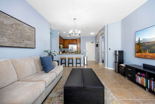 3877 Pell Pl 312, San Diego, CA 92130