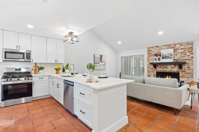 7503 Berkman DR, Austin, TX 78752