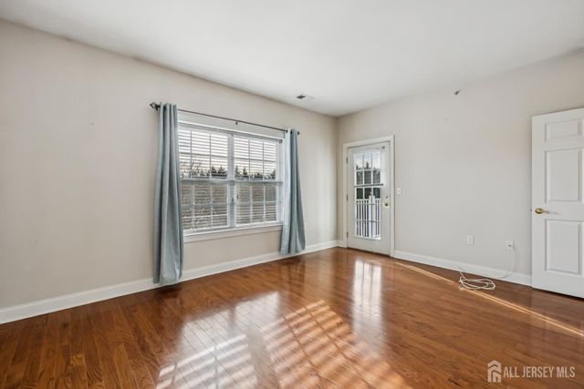 540 Cranbury Road 446, East Brunswick, NJ 08816