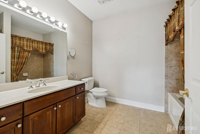 540 Cranbury Road 446, East Brunswick, NJ 08816