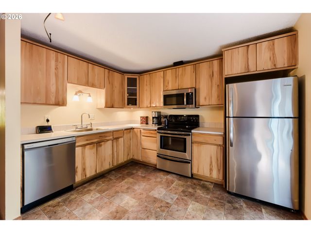 3118 Sw Carson St, Portland, OR 97219