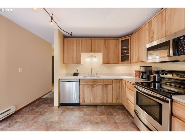 3118 Sw Carson St, Portland, OR 97219