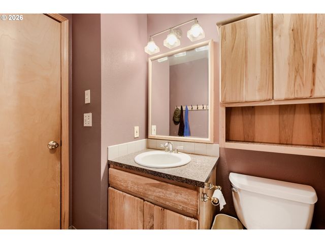 3118 Sw Carson St, Portland, OR 97219