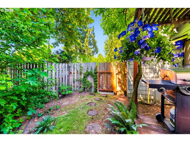 3118 Sw Carson St, Portland, OR 97219