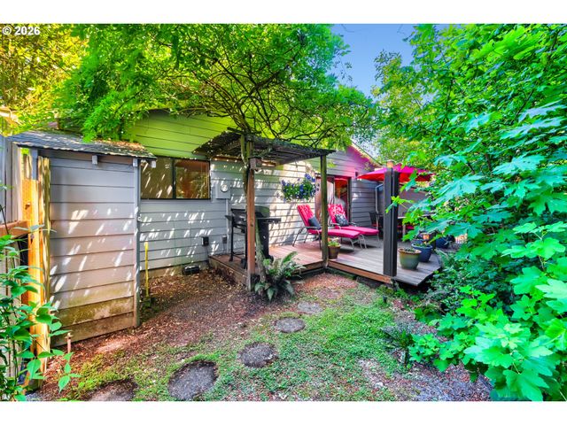 3118 Sw Carson St, Portland, OR 97219