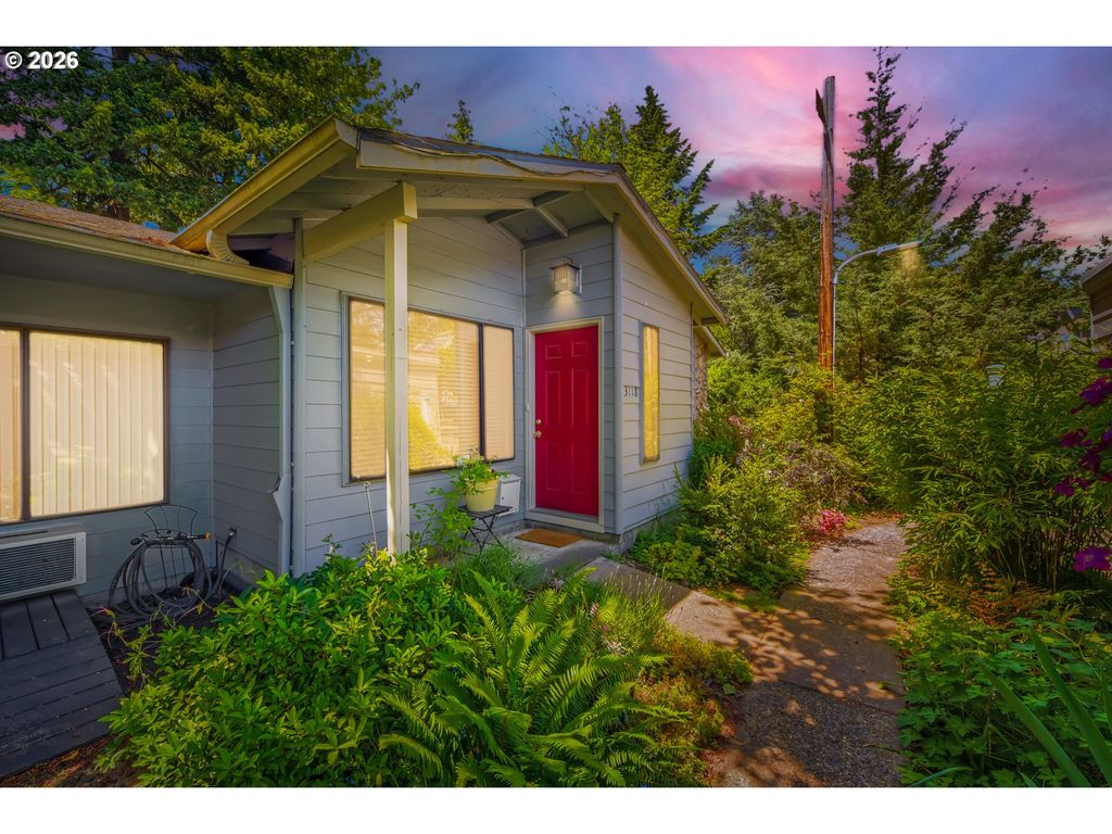 3118 Sw Carson St, Portland, OR 97219