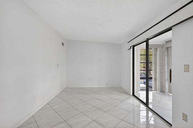 7648 Ashmont Circle 212, Tamarac, FL 33321