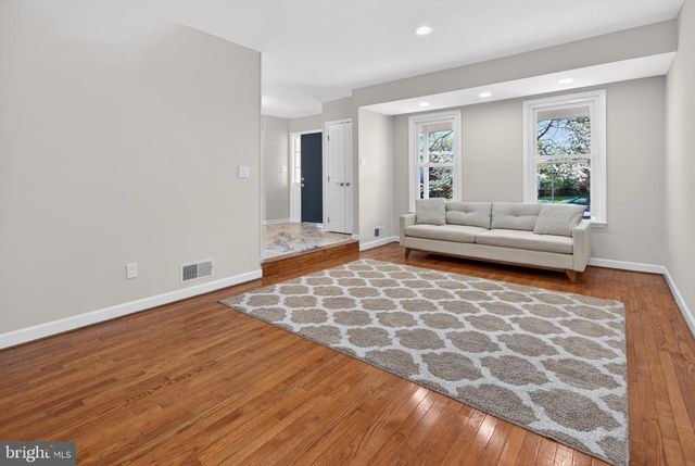 16 REDDING RIDGE, Gaithersburg, MD 20878